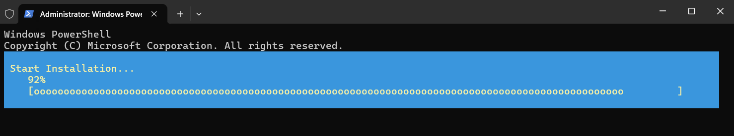 Screenshot della finestra di PowerShell che mostra lo stato di avanzamento per installare Hyper-V in Windows Server.